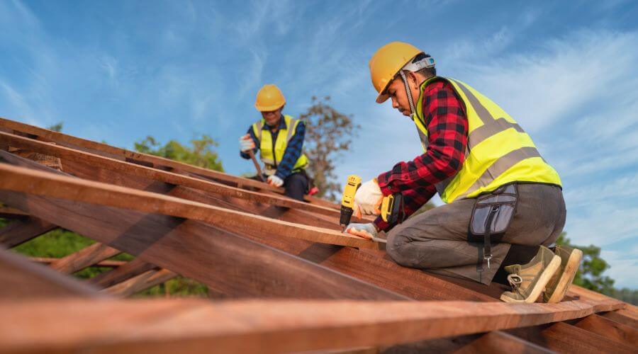 Professional Flat Roofing Installation services in Elgin, TX